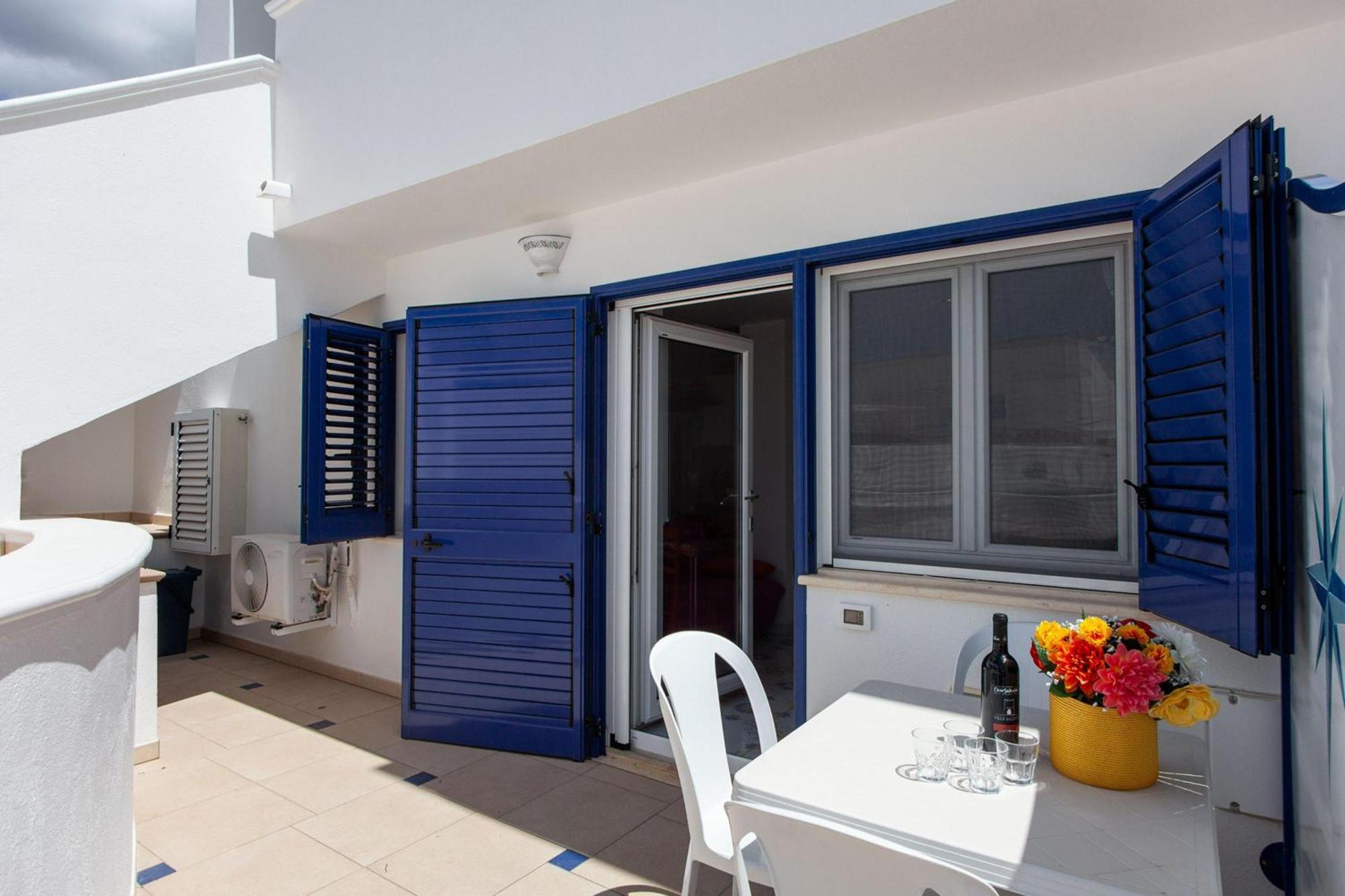 Complesso Azzurro Apartments 살베 외부 사진